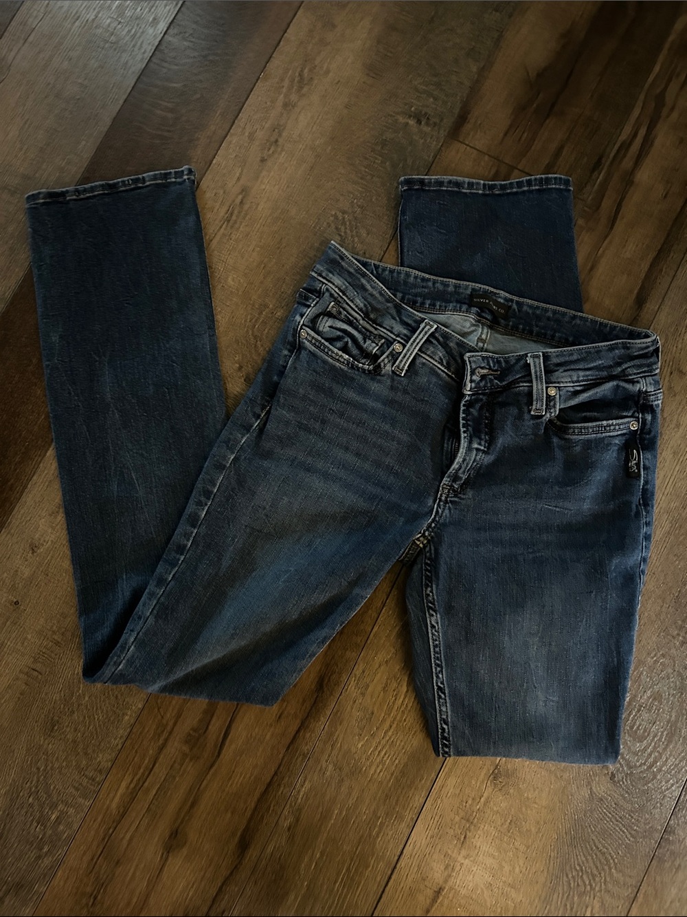 Silver Jeans Co. Women's Boot Cut Jeans in Dark Blue Wash